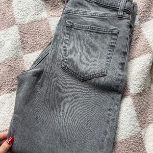 Abercrombie and Fitch The 90s Straight Ultra High Rise Jean Size 28